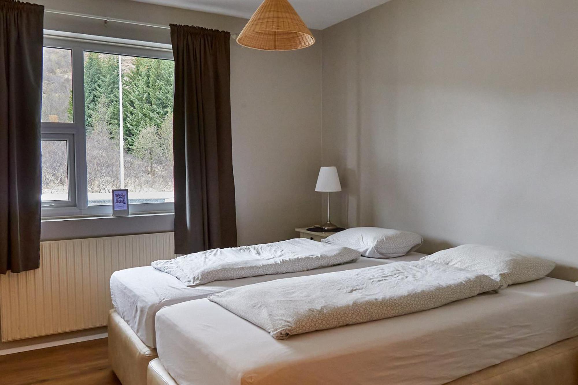 Hotel Лаугарватн Екстериор снимка