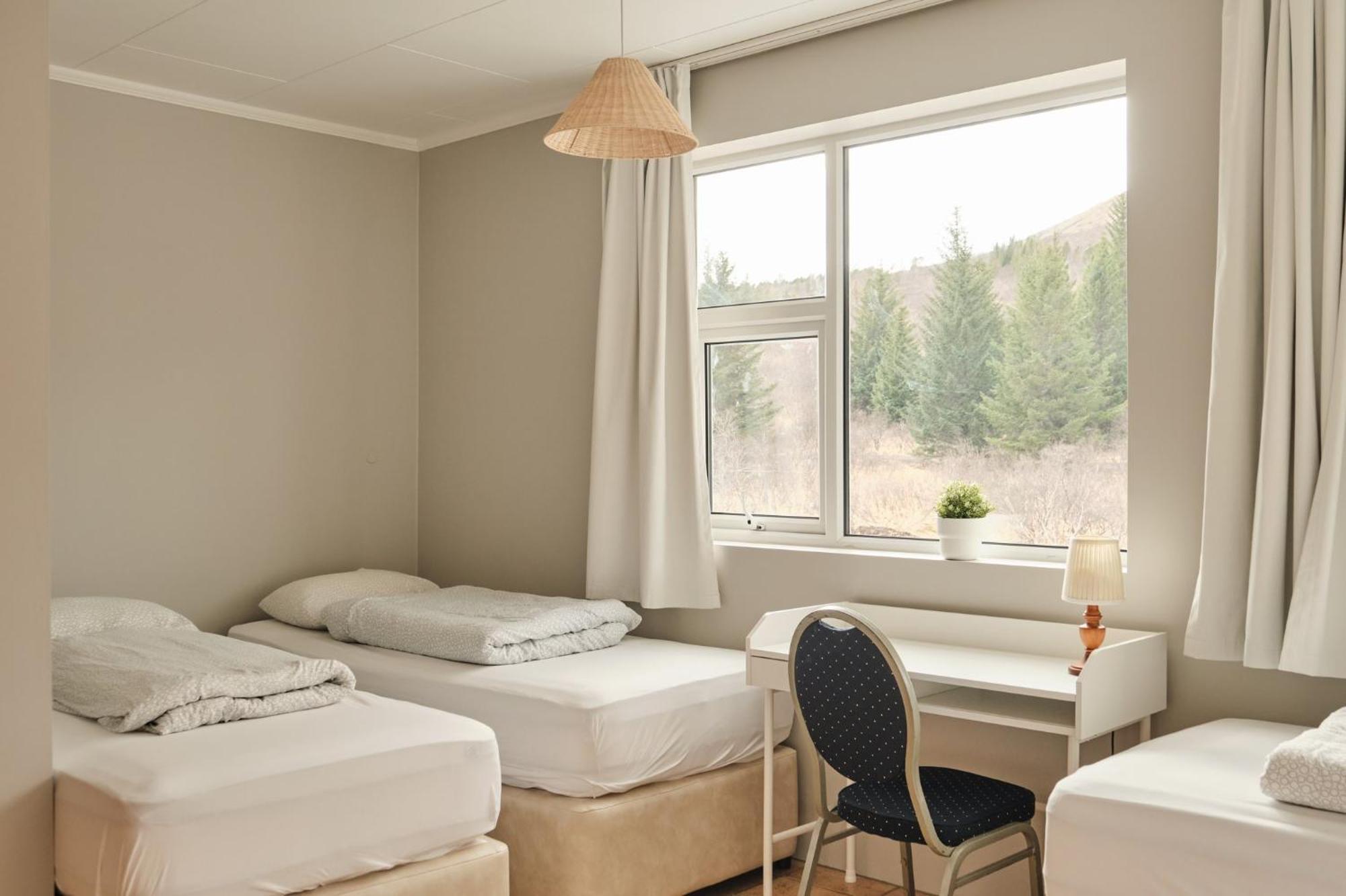 Hotel Лаугарватн Екстериор снимка
