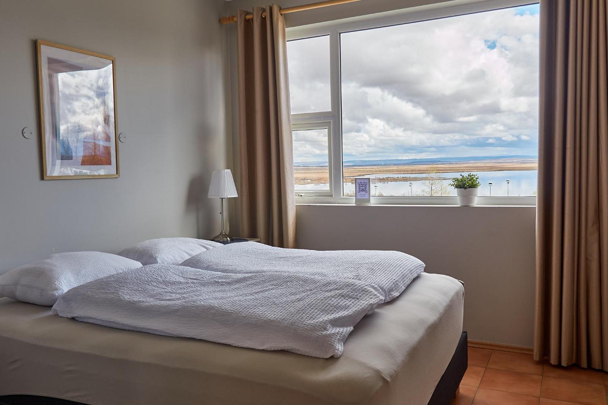 Hotel Лаугарватн Екстериор снимка