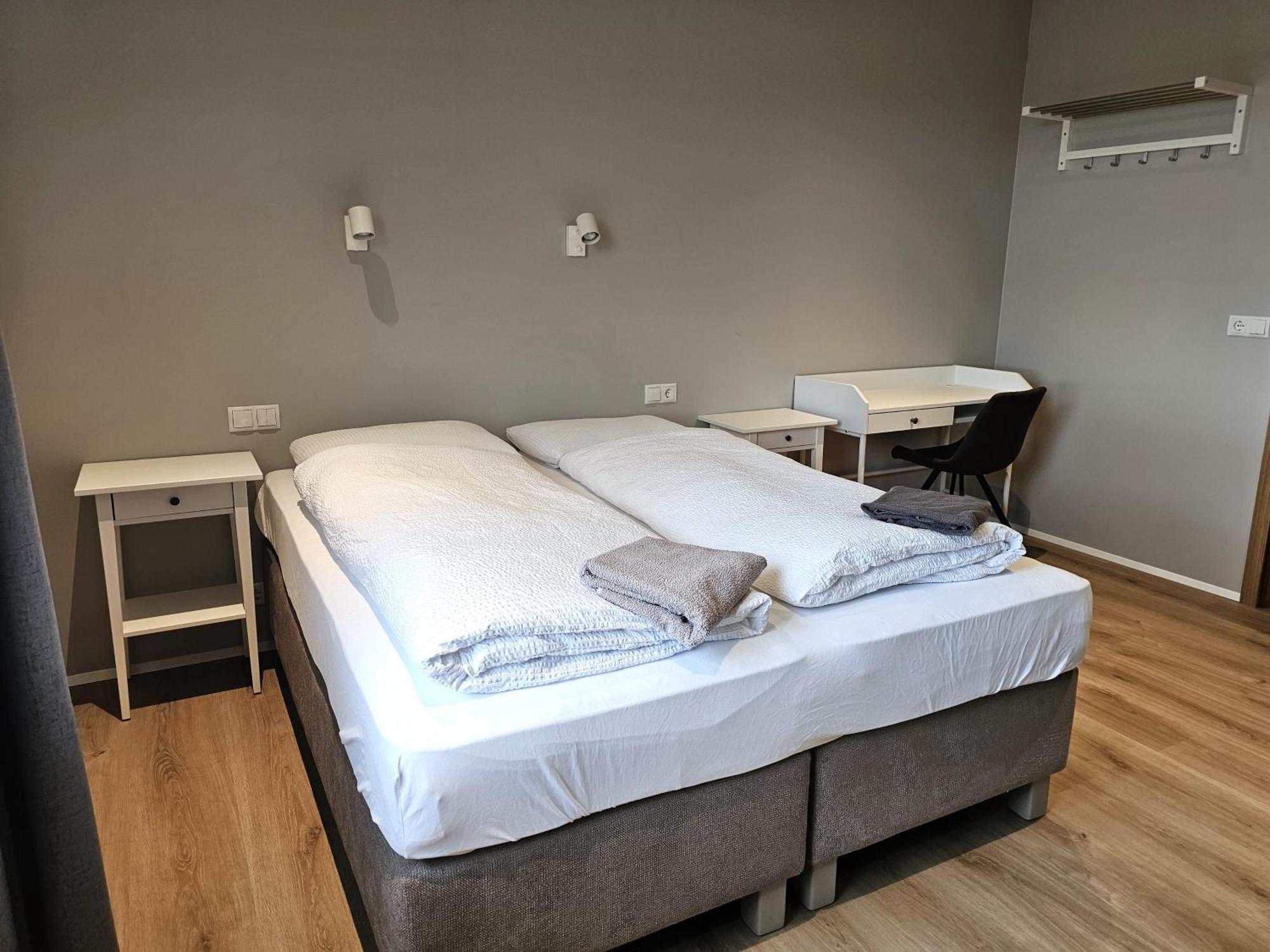 Hotel Лаугарватн Екстериор снимка