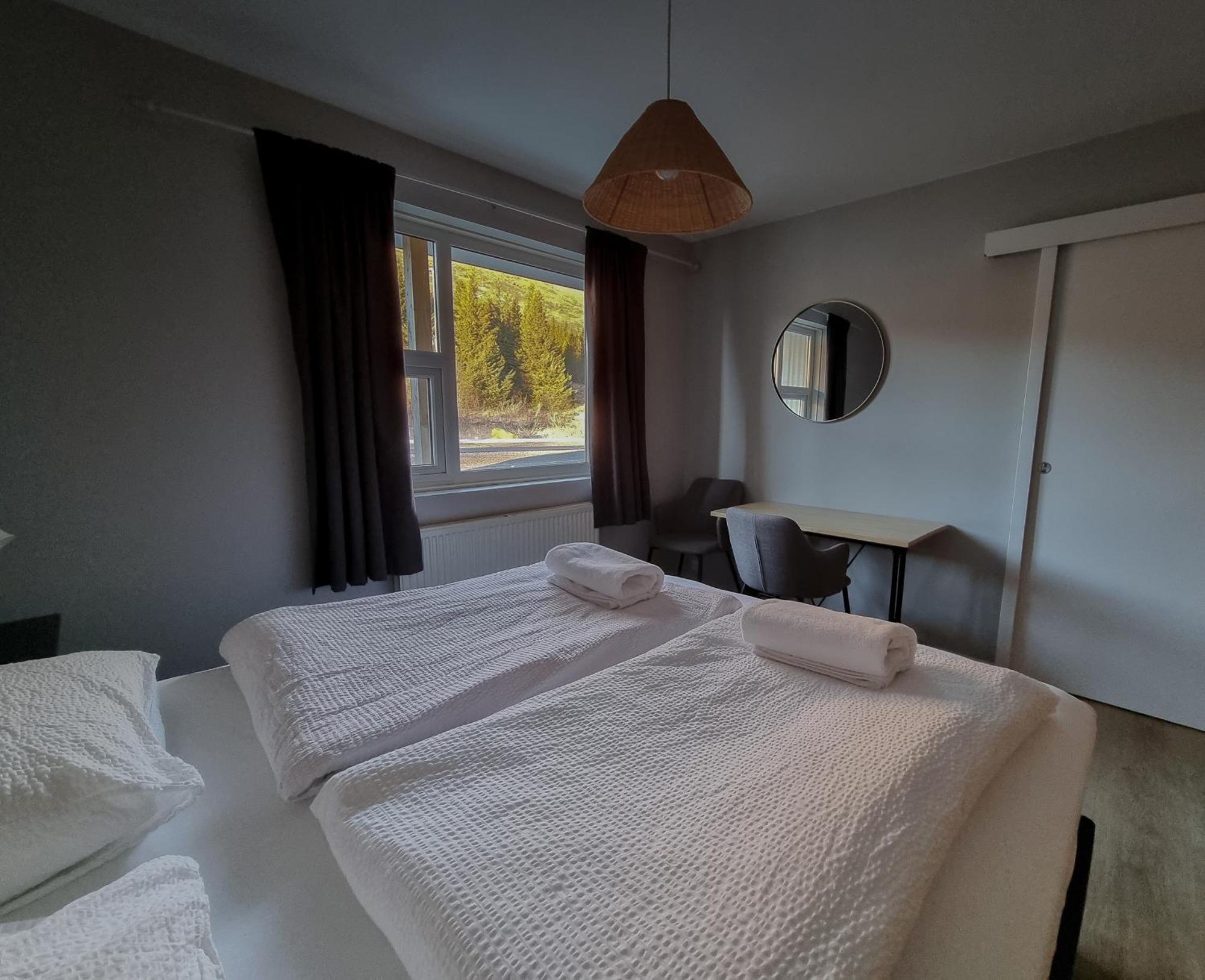 Hotel Лаугарватн Екстериор снимка