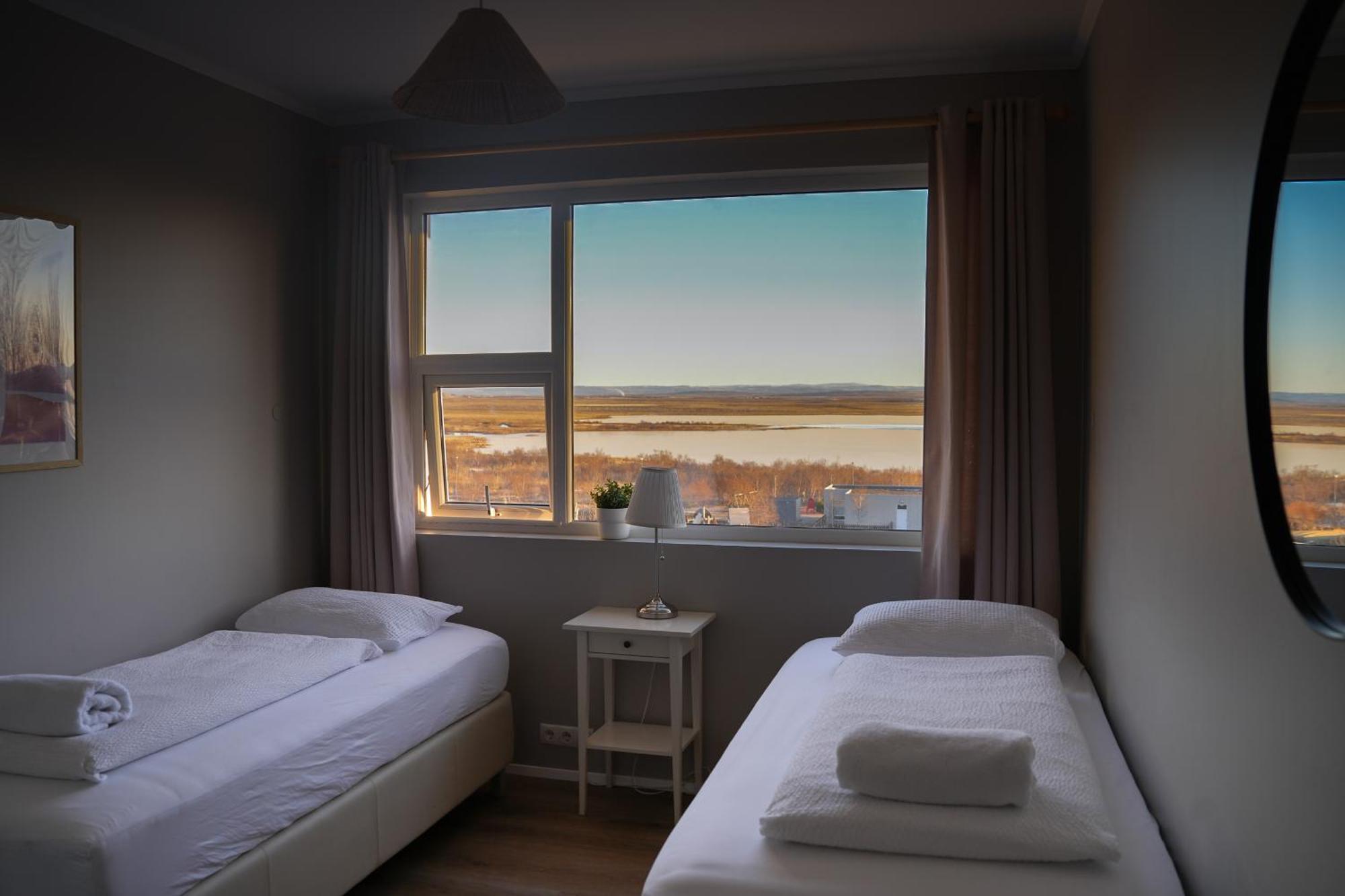 Hotel Лаугарватн Екстериор снимка