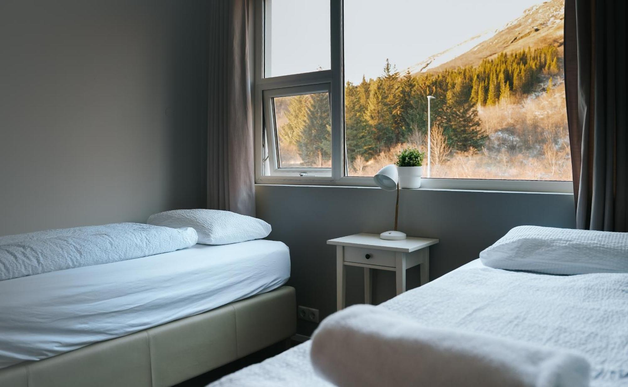 Hotel Лаугарватн Екстериор снимка