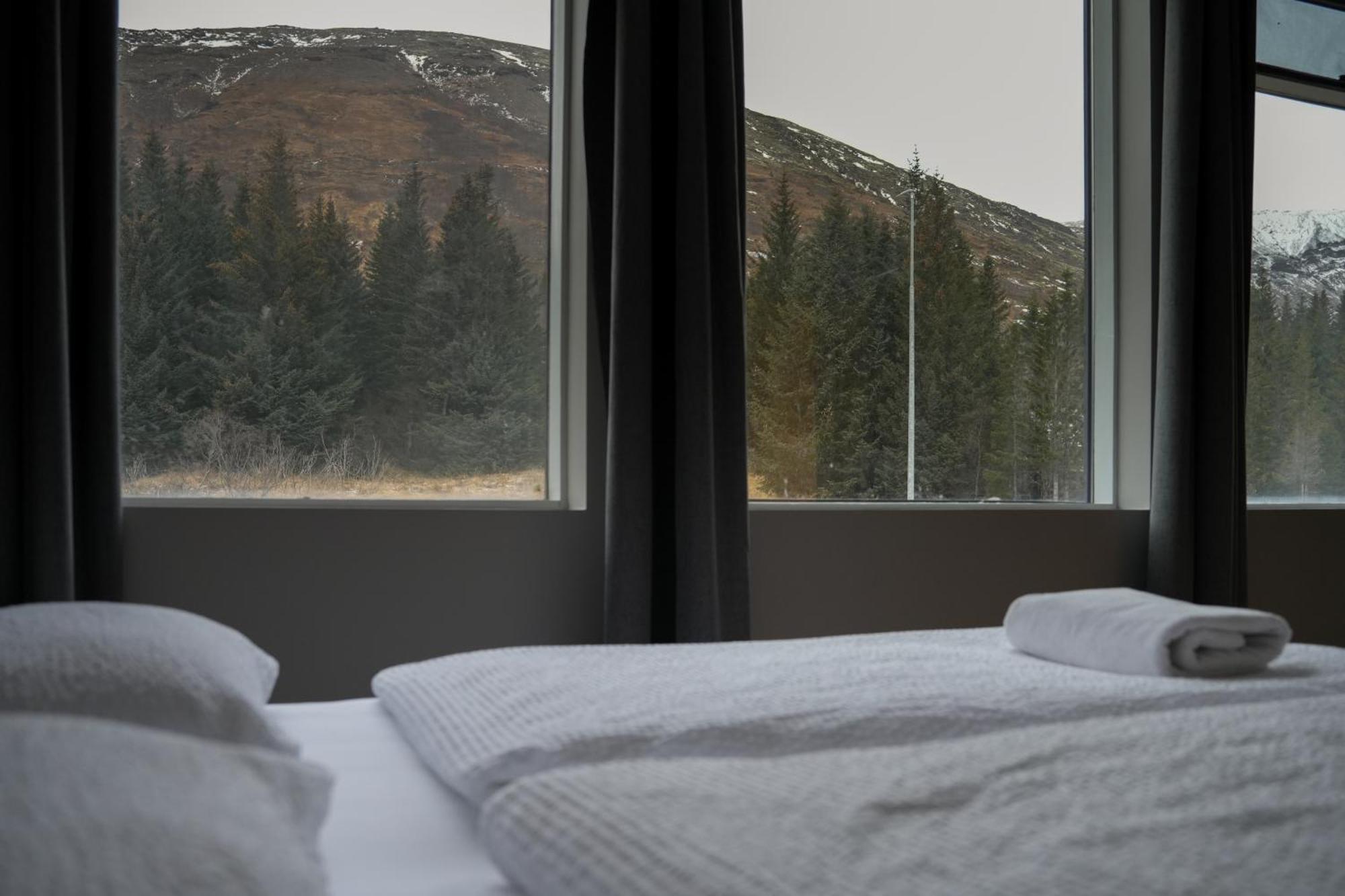 Hotel Лаугарватн Екстериор снимка