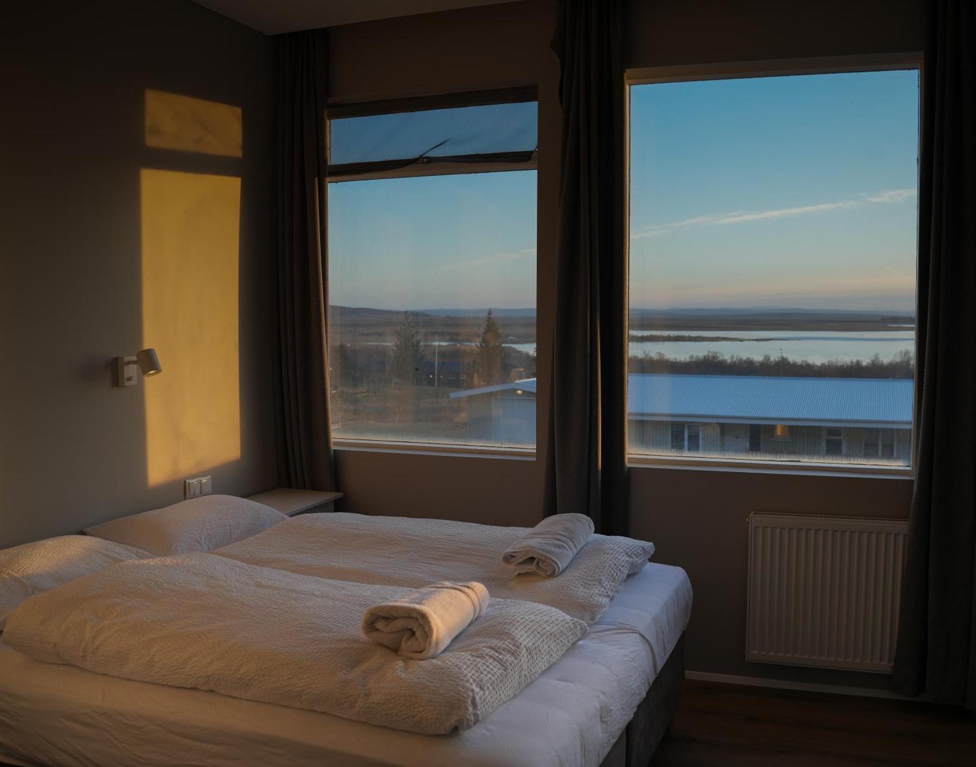 Hotel Лаугарватн Екстериор снимка