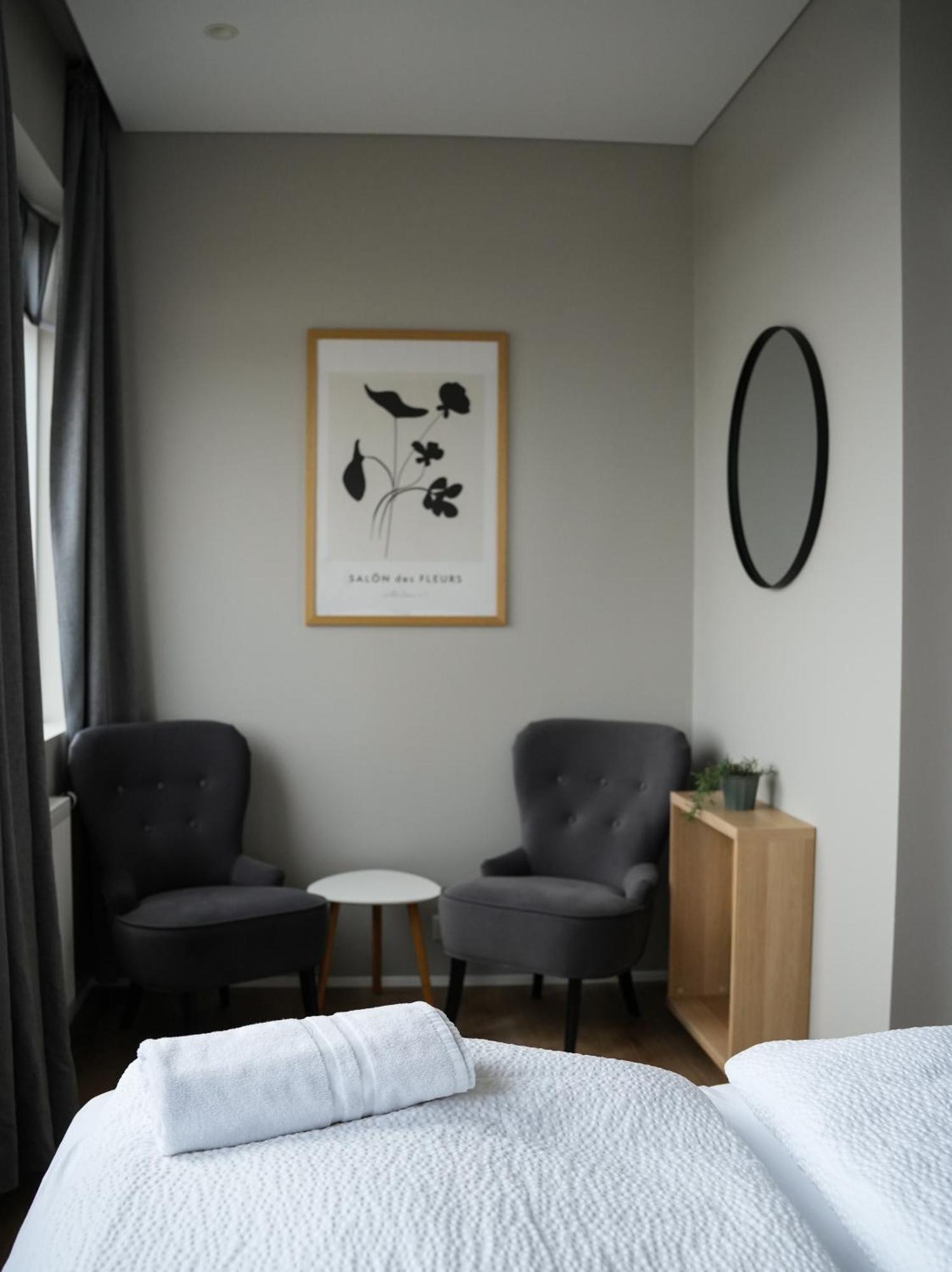Hotel Лаугарватн Екстериор снимка