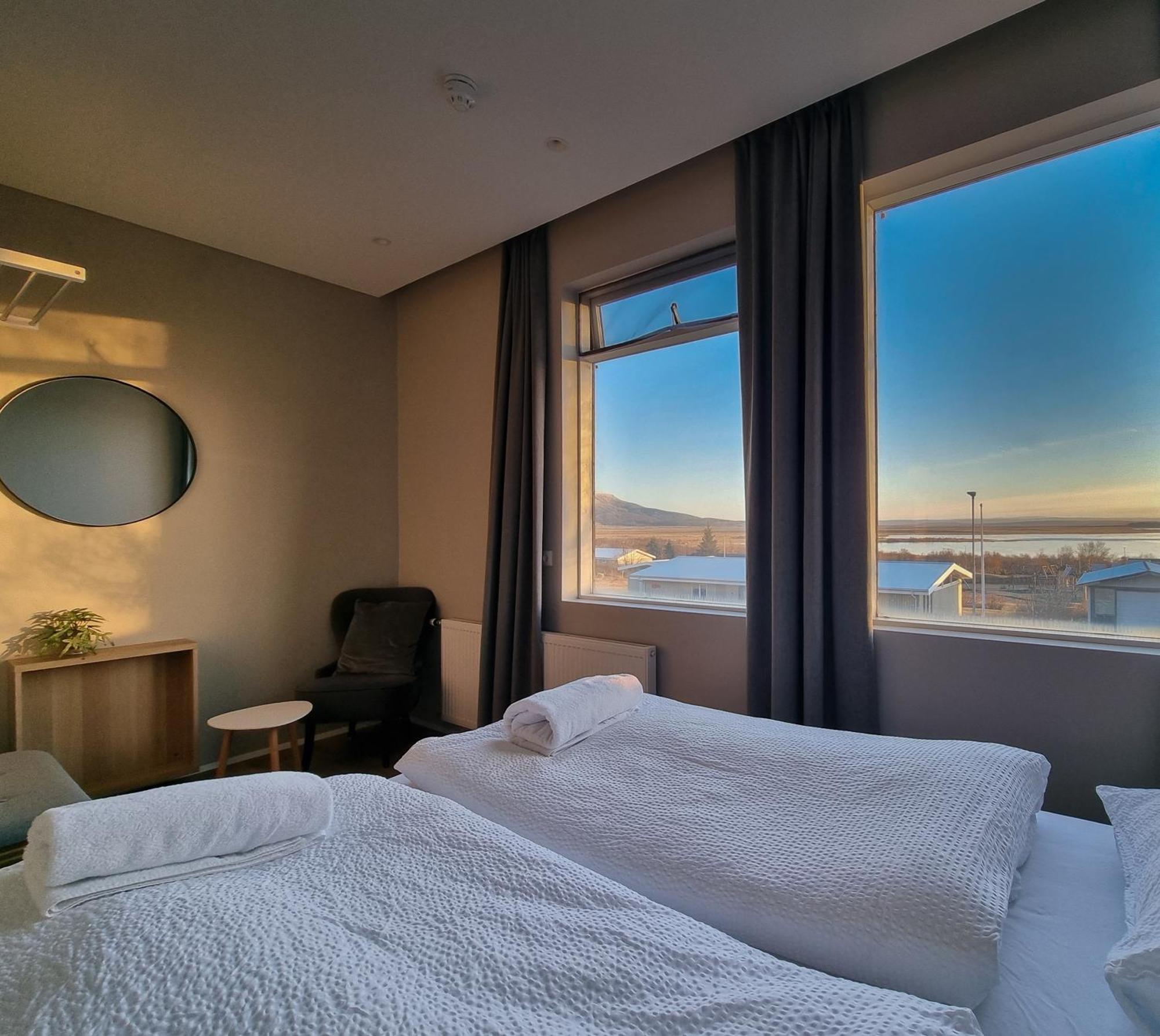Hotel Лаугарватн Екстериор снимка