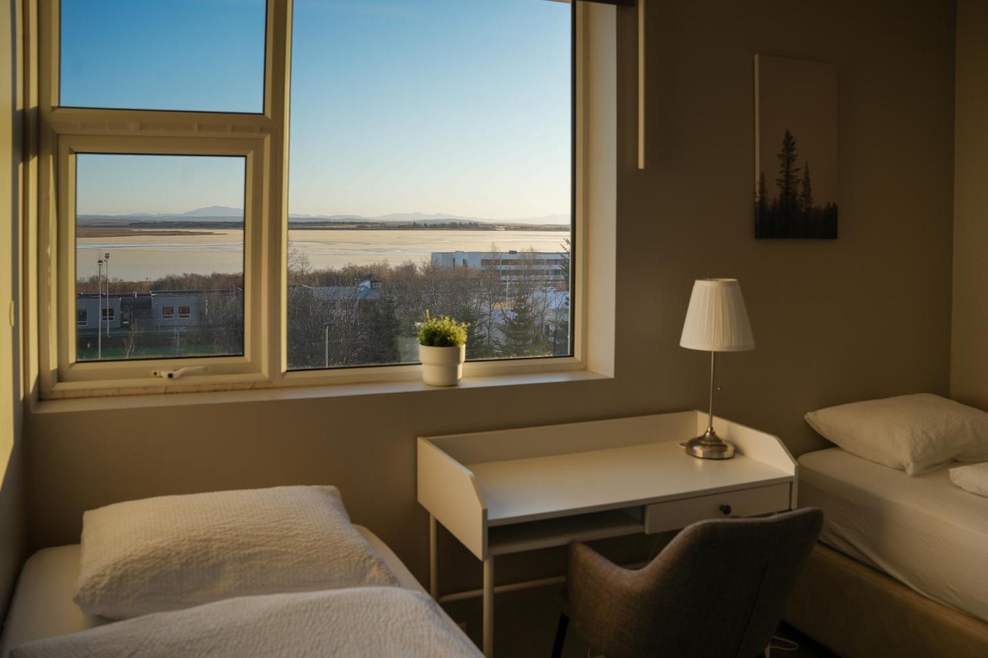 Hotel Лаугарватн Екстериор снимка